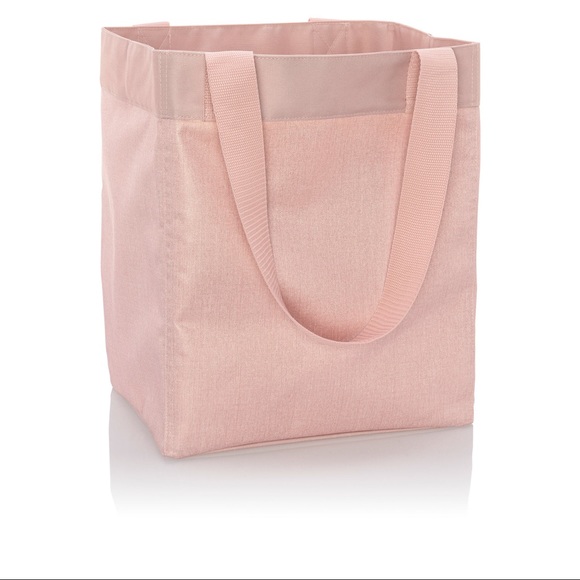 essential storage tote